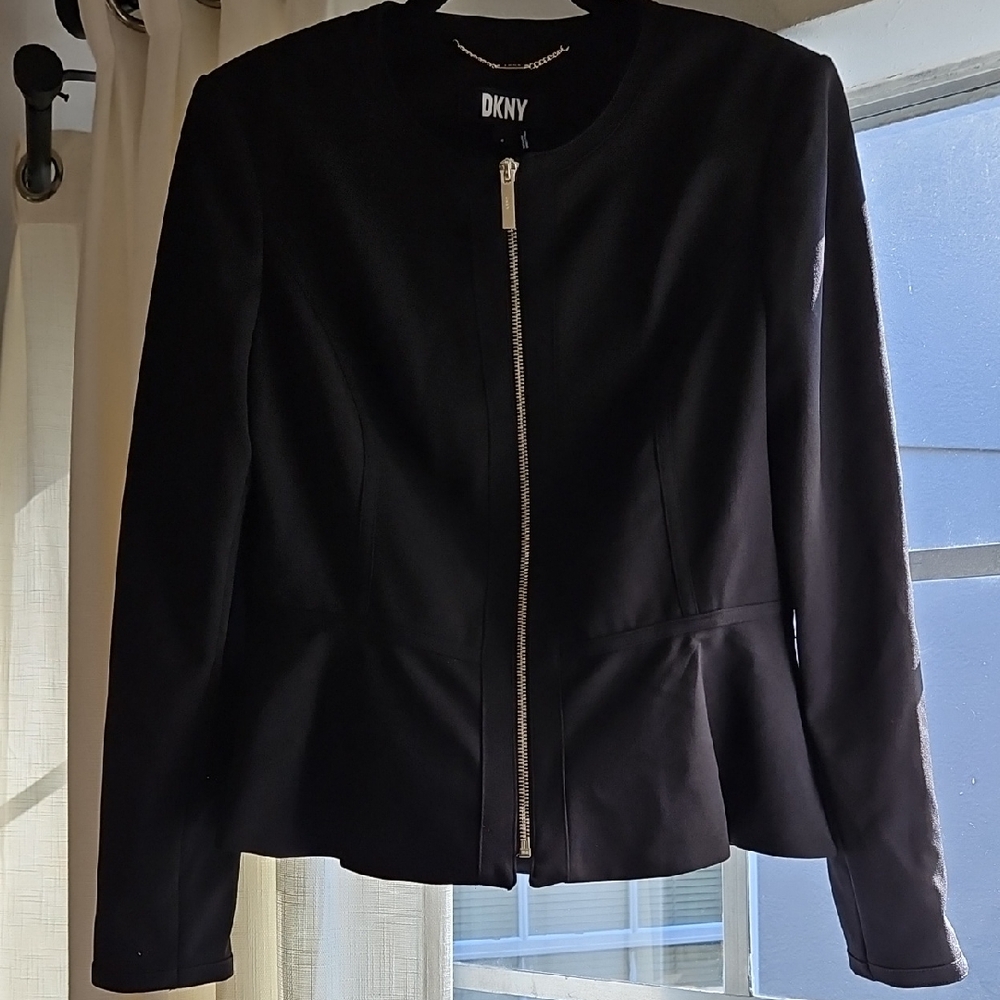DKNY Women's Elegant Black Zipper Blazer